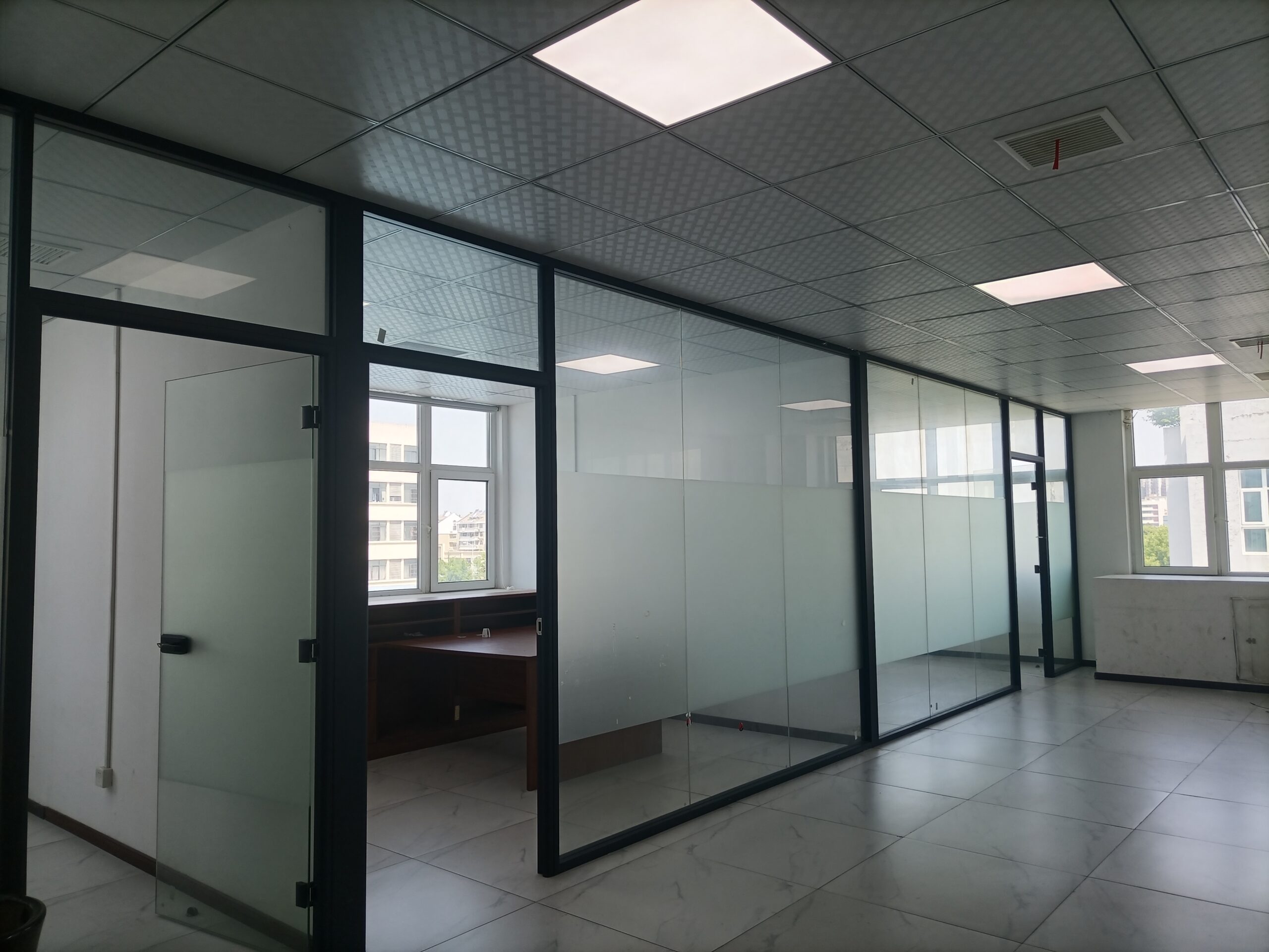 肥西县桃花镇明珠路230平办公室出租｜精装修家具齐全，全国企业可注册，拎包入驻